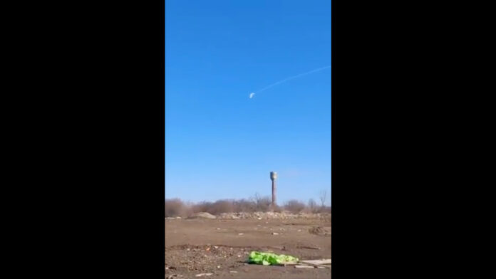 Destruction of a Russian cruise missile by Ukrainian air defence forces near Vinnitsa