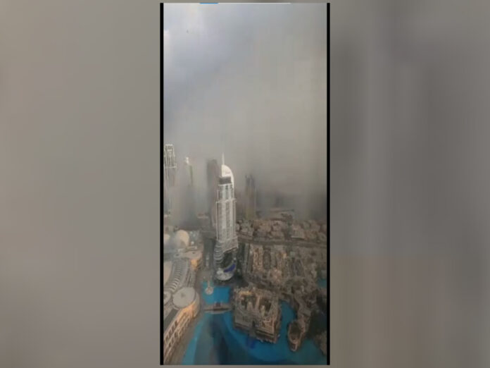 Viral Video of Massive Sandstorm in Dubai